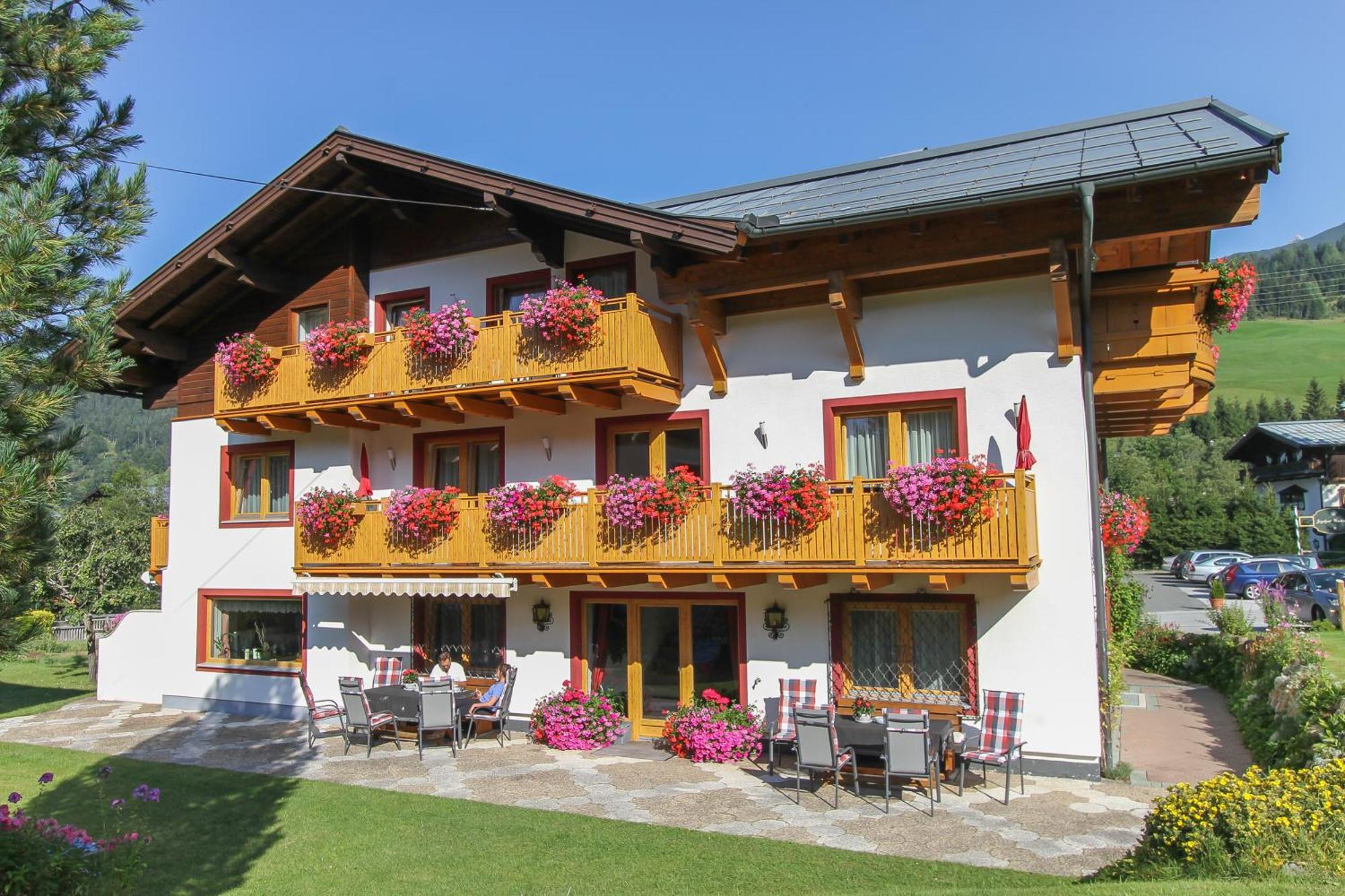 Haus Bergliebe Apartment Maria Alm am Steinernen Meer Luaran gambar