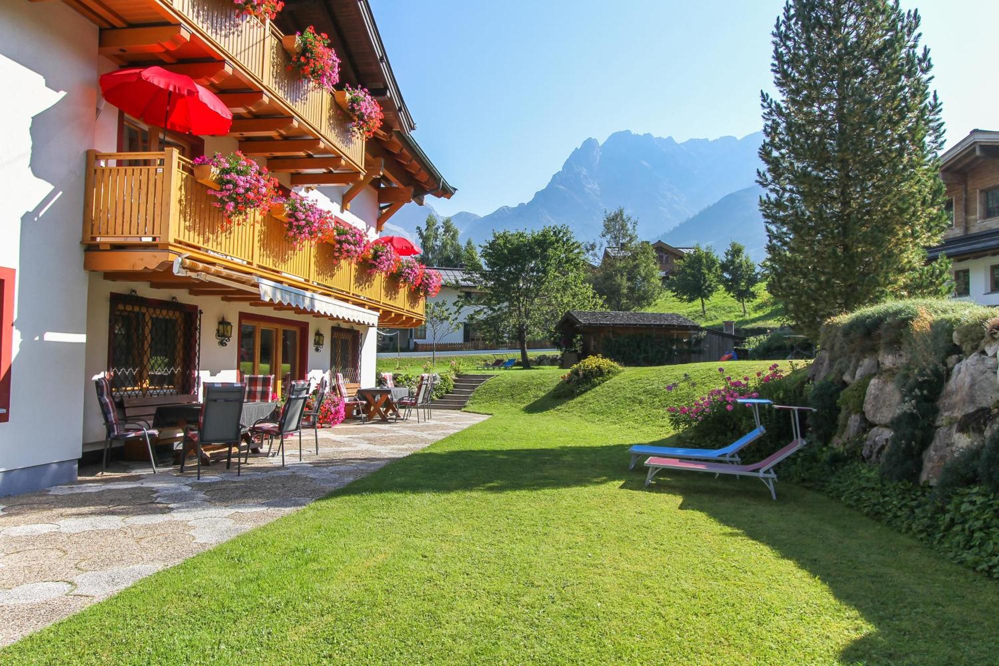 Haus Bergliebe Apartment Maria Alm am Steinernen Meer Luaran gambar