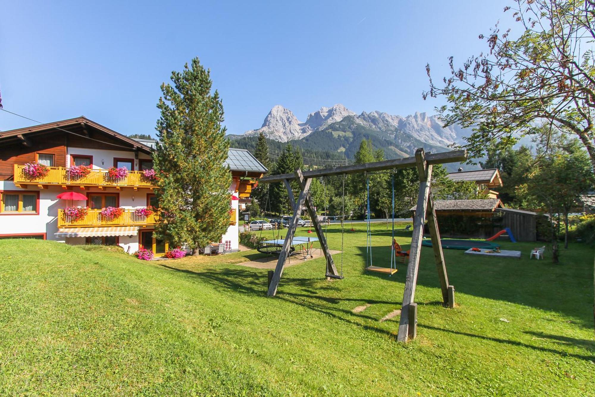 Haus Bergliebe Apartment Maria Alm am Steinernen Meer Luaran gambar