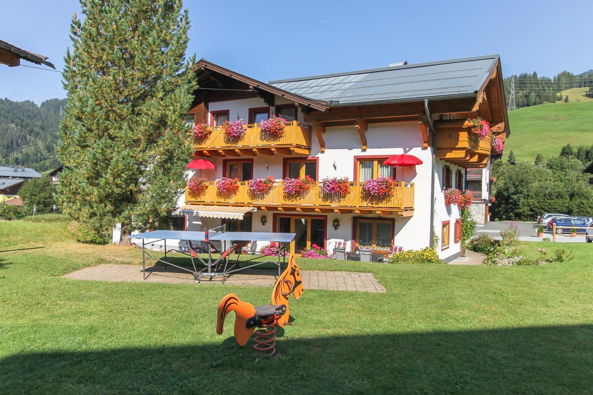 Haus Bergliebe Apartment Maria Alm am Steinernen Meer Luaran gambar